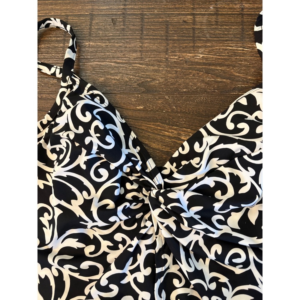 Miraclesuit Scroll Lock Love Knot Tankini Top Women Black White Paisley Size 16 - Picture 7 of 11